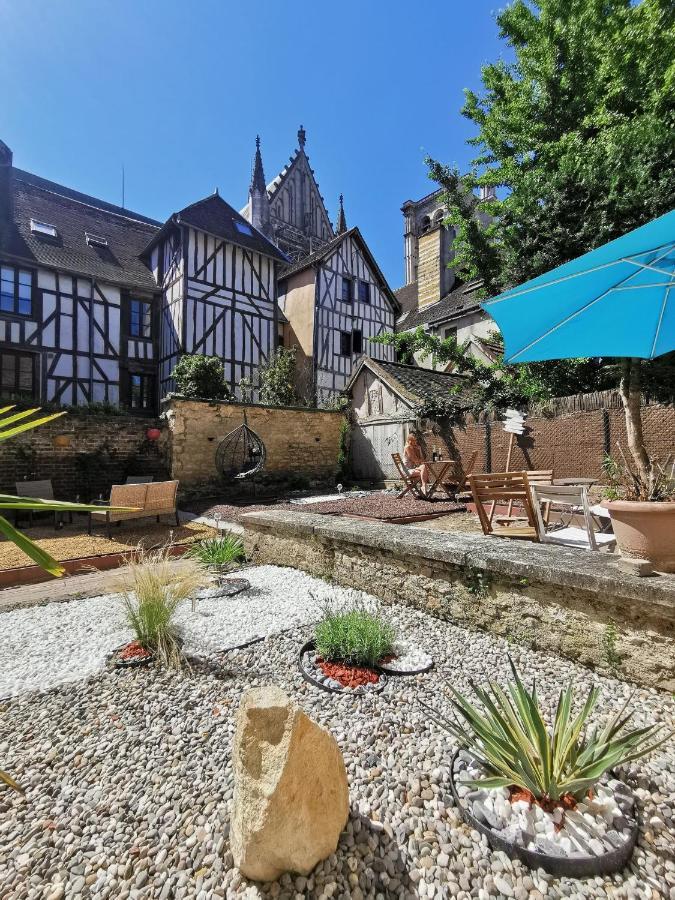 Les Cieux De La Cathedrale - Calme - Jardin - Wifi Leilighet Troyes Eksteriør bilde