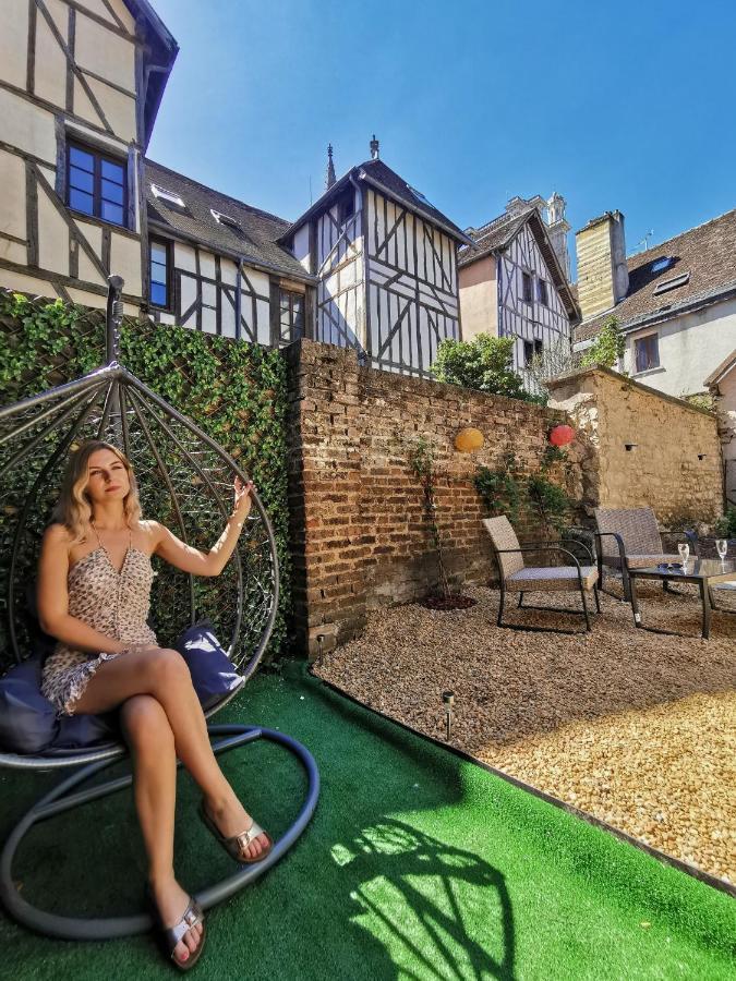 Les Cieux De La Cathedrale - Calme - Jardin - Wifi Leilighet Troyes Eksteriør bilde